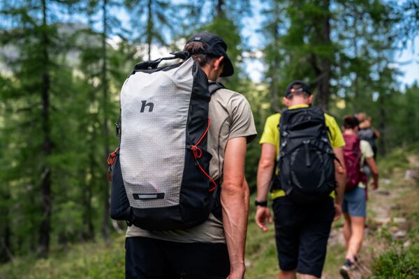 Dlaždice - Hory slev 20 % do 21.9.26 BATOHY